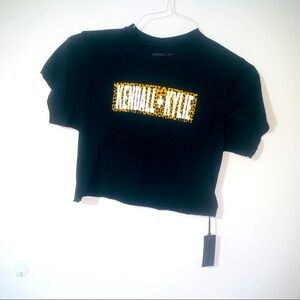 Kendall & Kylie Animal Print Crop Top Tshirt KKTS-10001 Size small NWT